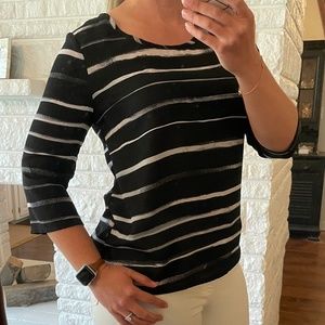 Express 3/4 Sleeve Top